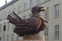 21_Fugl med guldkugle